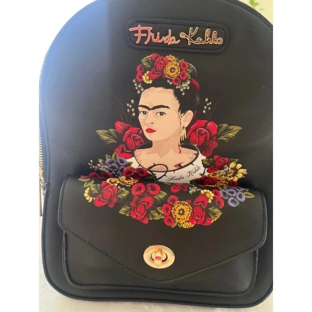 Backpack - Picture 4 of 13